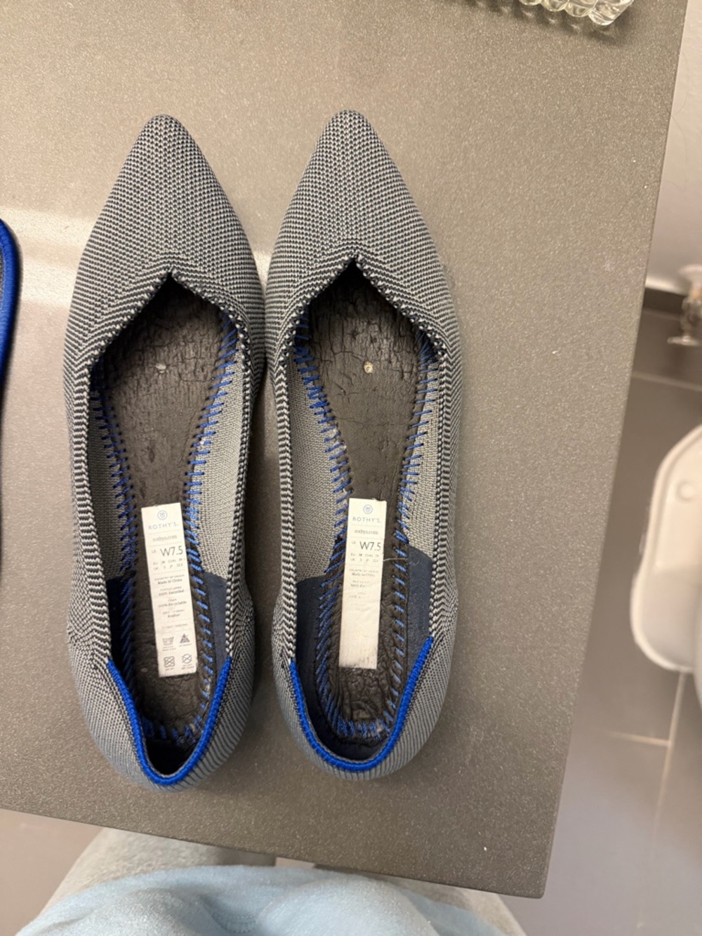 Pointed toe Rothy’s 7.5 - Picture 2 of 4